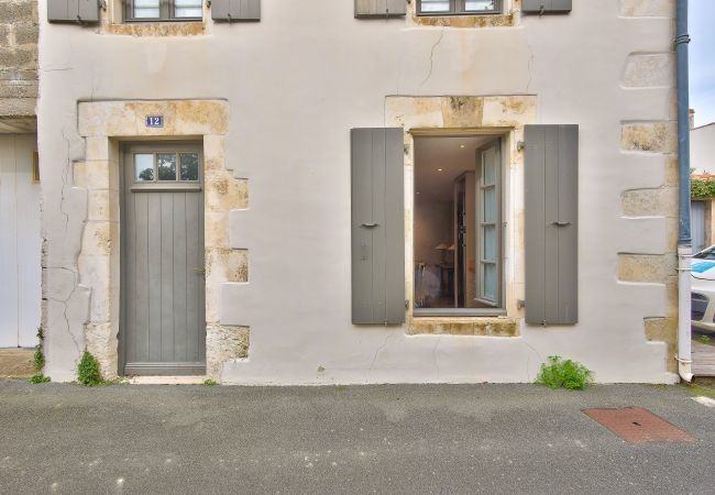 House in La Flotte - Charming house for 2 - 500m from the beach House in La Flotte - Charming house for 2 - 500m from the beach