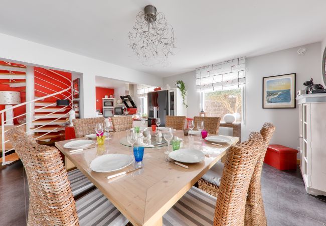 House in Saint-Pierre-Quiberon - House for 8 -Pool - 550 m from the beach House in Saint-Pierre-Quiberon - House for 8 -Pool - 550 m from the beach