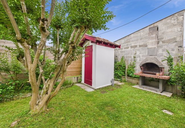 House in Andernos-les-Bains - A peaceful stopover for 4 in Andernos-les-Bains House in Andernos-les-Bains - A peaceful stopover for 4 in Andernos-les-Bains