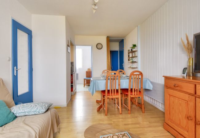 Apartment in Saint-Hilaire-de-Riez - 250m from the beach - Loggia - Flat for 4 Apartment in Saint-Hilaire-de-Riez - 250m from the beach - Loggia - Flat for 4