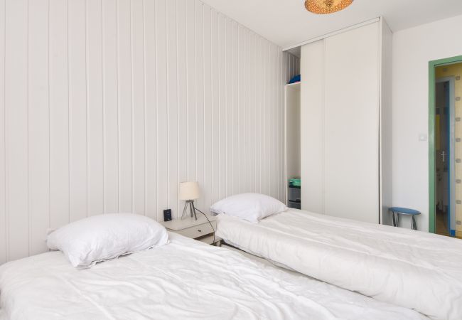 Apartment in Saint-Hilaire-de-Riez - 250m from the beach - Loggia - Flat for 4 Apartment in Saint-Hilaire-de-Riez - 250m from the beach - Loggia - Flat for 4