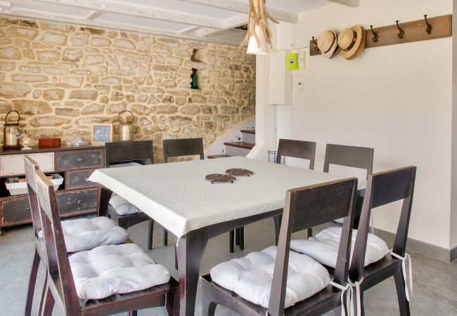 House in Fouesnant - Large house for 8 in Beg Meil, Fouesnant House in Fouesnant - Large house for 8 in Beg Meil, Fouesnant