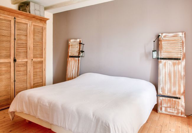 House in Fouesnant - Large house for 8 in Beg Meil, Fouesnant House in Fouesnant - Large house for 8 in Beg Meil, Fouesnant