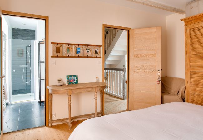 House in Fouesnant - Large house for 8 in Beg Meil, Fouesnant House in Fouesnant - Large house for 8 in Beg Meil, Fouesnant