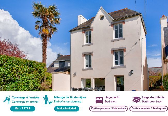 House in Fouesnant - Large house for 8 in Beg Meil, Fouesnant House in Fouesnant - Large house for 8 in Beg Meil, Fouesnant