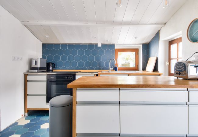 House in L'Epine - House for 2 adults - 4 children - 600m beach House in L'Epine - House for 2 adults - 4 children - 600m beach