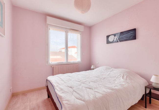 House in Les Sables-d´Olonne - House for 8 – Les Sables – 950m from beach House in Les Sables-d´Olonne - House for 8 – Les Sables – 950m from beach