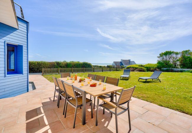 House in Plovan - Sea view, 200m from the beach, house for 9