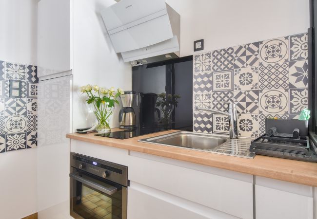 Terraced House in St. Hilaire de Riez - 150m beach - House for 4 - Colourful terrace Terraced House in St. Hilaire de Riez - 150m beach - House for 4 - Colourful terrace