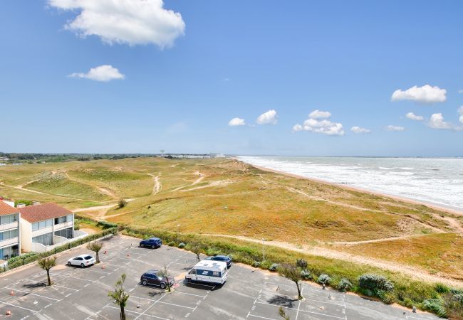 Apartment in St. Hilaire de Riez - Flat for 4, sea view and right on the water Apartment in St. Hilaire de Riez - Flat for 4, sea view and right on the water