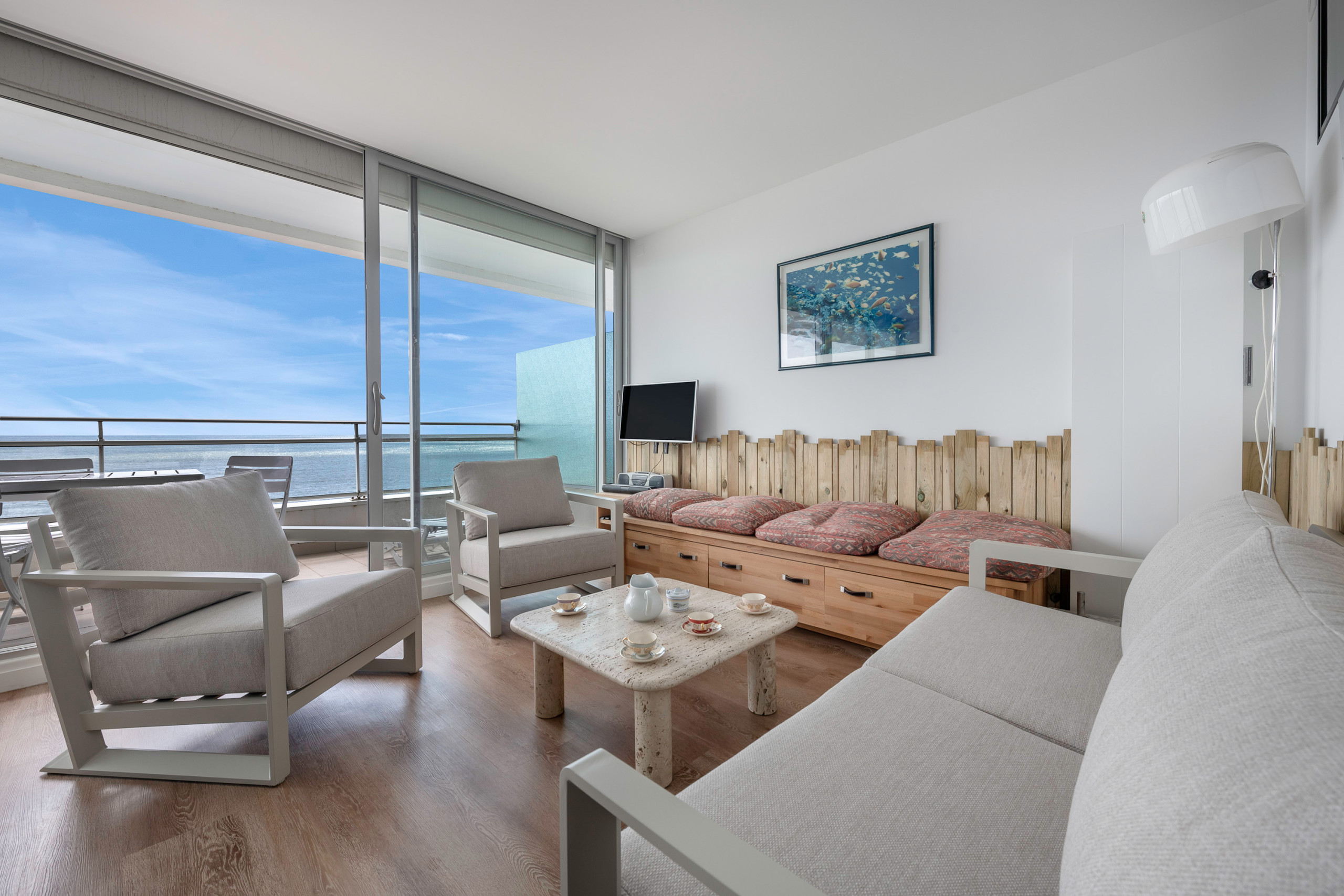 in La Baule-Escoublac - Flat for 6 with sea view 40m from the beach 