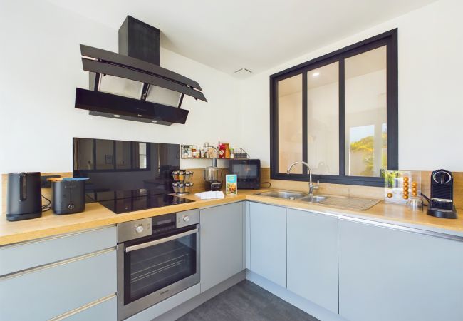 House in La Flotte - Quiet house for 6 - 850m plage de la Clavette House in La Flotte - Quiet house for 6 - 850m plage de la Clavette