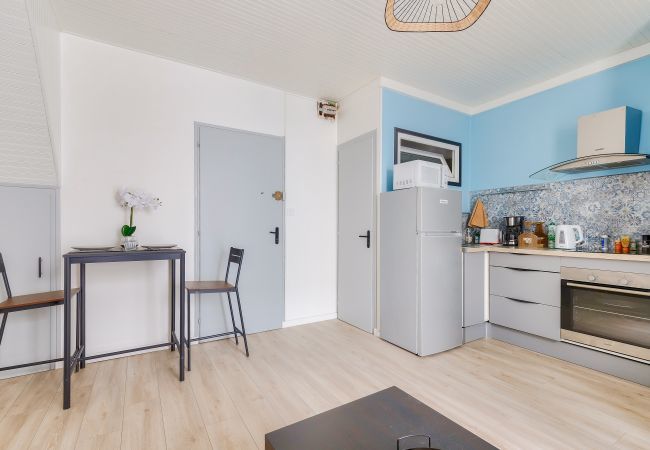 Studio in Les Sables-d´Olonne - Flat for 2 in La Chaume, Les Sables d'Olonne Studio in Les Sables-d´Olonne - Flat for 2 in La Chaume, Les Sables d'Olonne