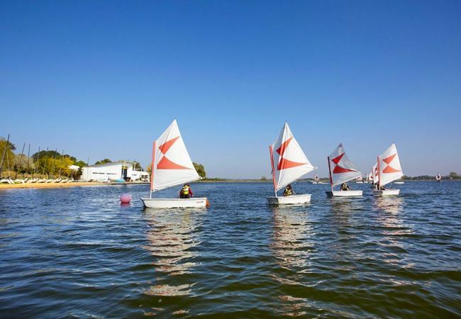 Apartment in St. Hilaire de Riez - Flat for 4 in the town centre - near by tren station Apartment in St. Hilaire de Riez - Flat for 4 in the town centre - near by tren station