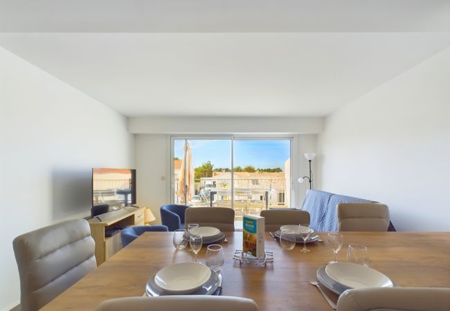 Apartment in St. Hilaire de Riez - Flat for 4 in the town centre - near by tren station Apartment in St. Hilaire de Riez - Flat for 4 in the town centre - near by tren station