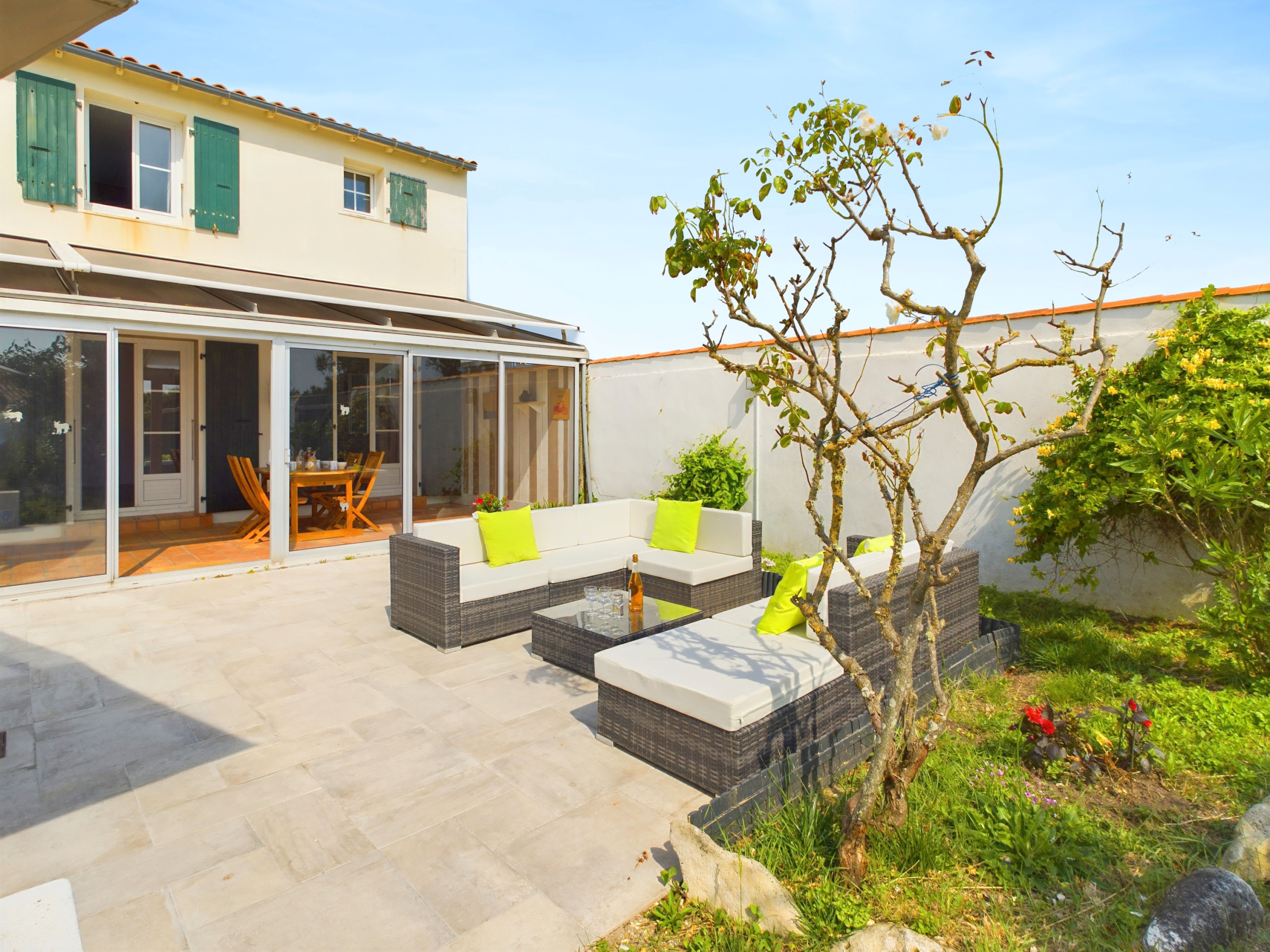  in Saint-Clément-des-Baleines - 180m from the seaside, house for 11