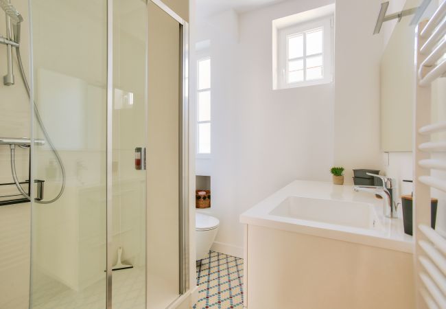 Apartment in Dinard - 400m from the beach, flat for 5 downtown Apartment in Dinard - 400m from the beach, flat for 5 downtown