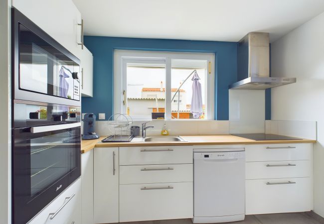 House in Les Sables-d´Olonne - 15 min by foot from the beach, house for 6 House in Les Sables-d´Olonne - 15 min by foot from the beach, house for 6