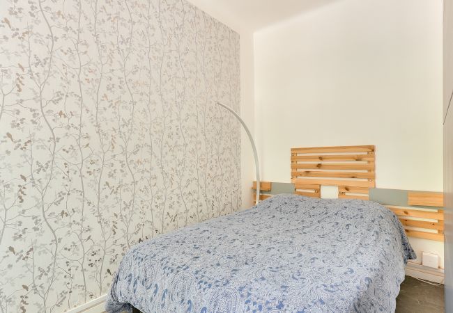 Apartment in Nantes - Flat for 4 - Nantes - 950m from the Loire  Apartment in Nantes - Flat for 4 - Nantes - 950m from the Loire