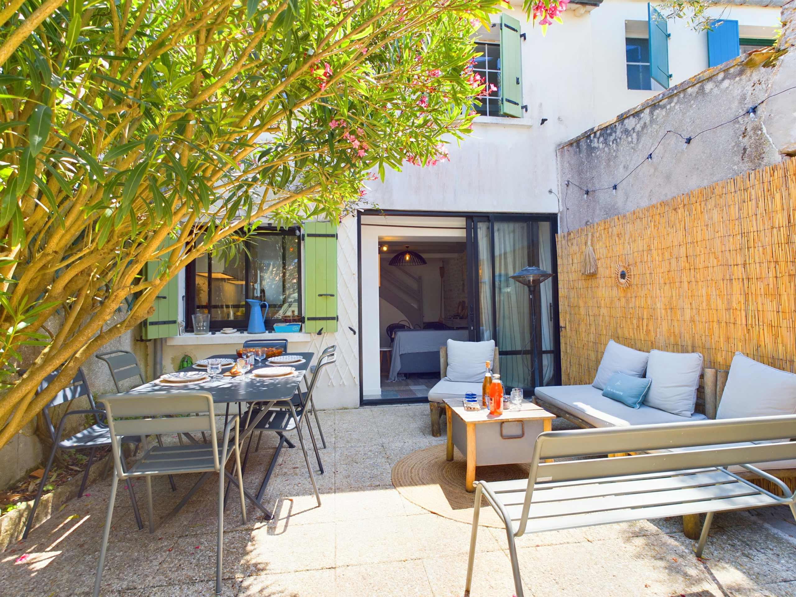  in Saint-Clément-des-Baleines - 750m from beaches, beautiful cottage for 4