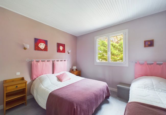 House in Bretignolles-sur-Mer - 300m from the beach, house for 5 House in Bretignolles-sur-Mer - 300m from the beach, house for 5