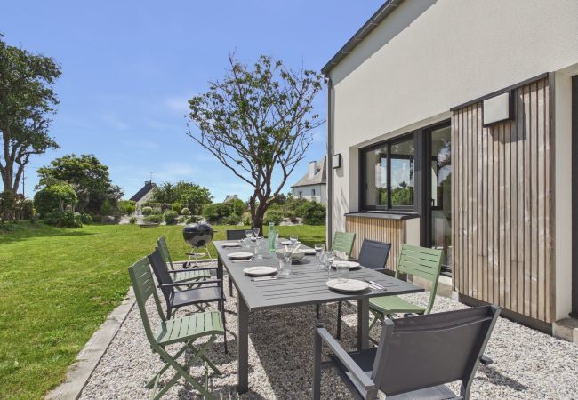 House in Trégunc - 490m from the beach, new house for 8
