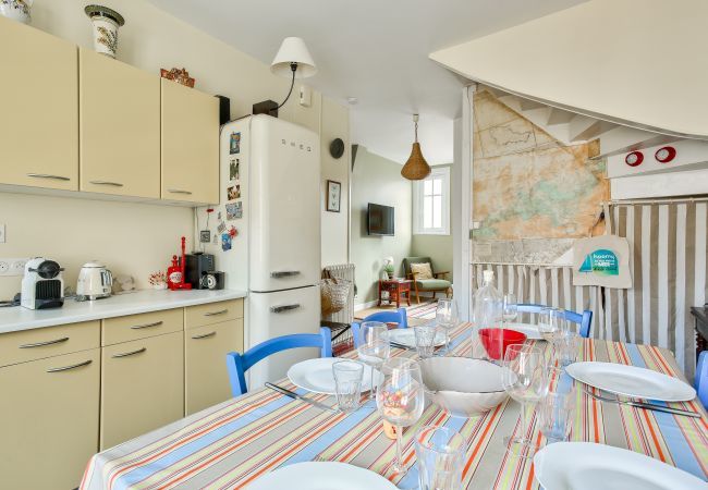 House in Dinard - 50m from Prieuré beach - Town house for 6  House in Dinard - 50m from Prieuré beach - Town house for 6