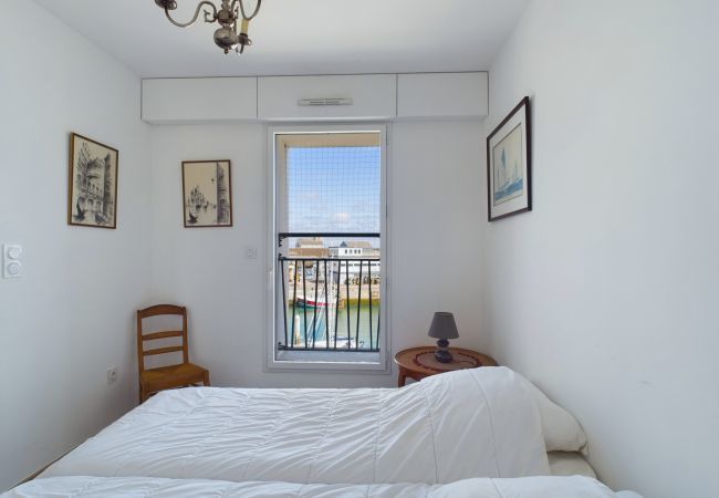 Apartment in Les Sables-d´Olonne - View Sables d'Olonne Harbour- flat for 6 Apartment in Les Sables-d´Olonne - View Sables d'Olonne Harbour- flat for 6