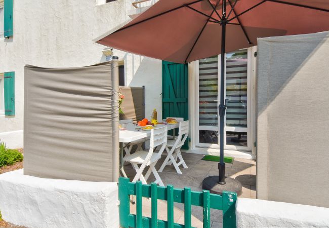 Apartment in La Guérinière - 450m from the beach, flat for 4 Apartment in La Guérinière - 450m from the beach, flat for 4