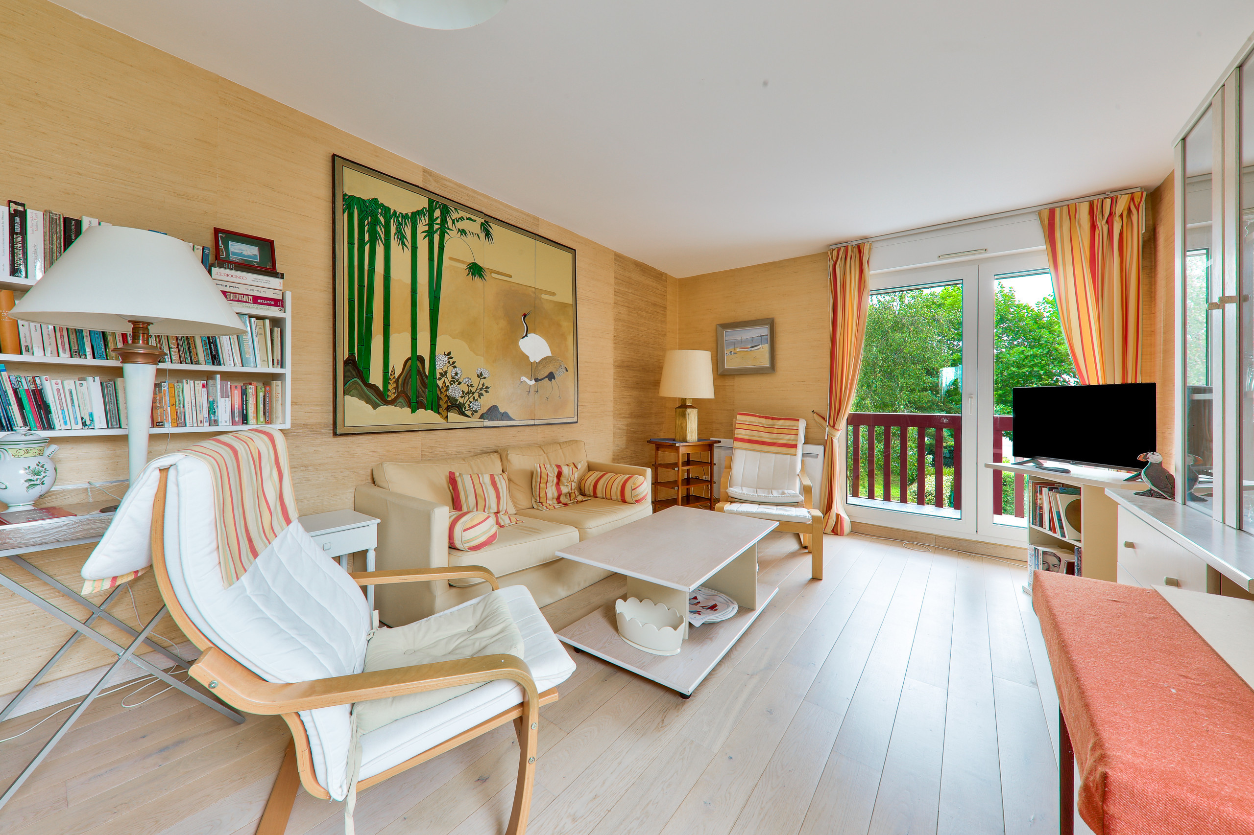  in Arzon - Crouesty Harbor, flat with a pool for 4