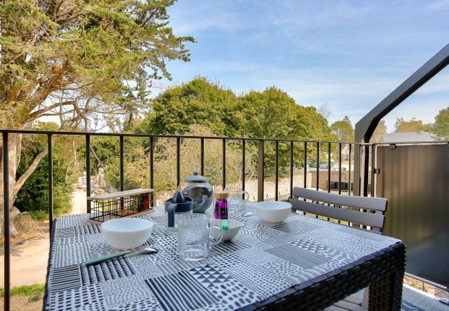 Studio in Dinard - 250m from the beach - Studio for 2 - Balcony Studio in Dinard - 250m from the beach - Studio for 2 - Balcony