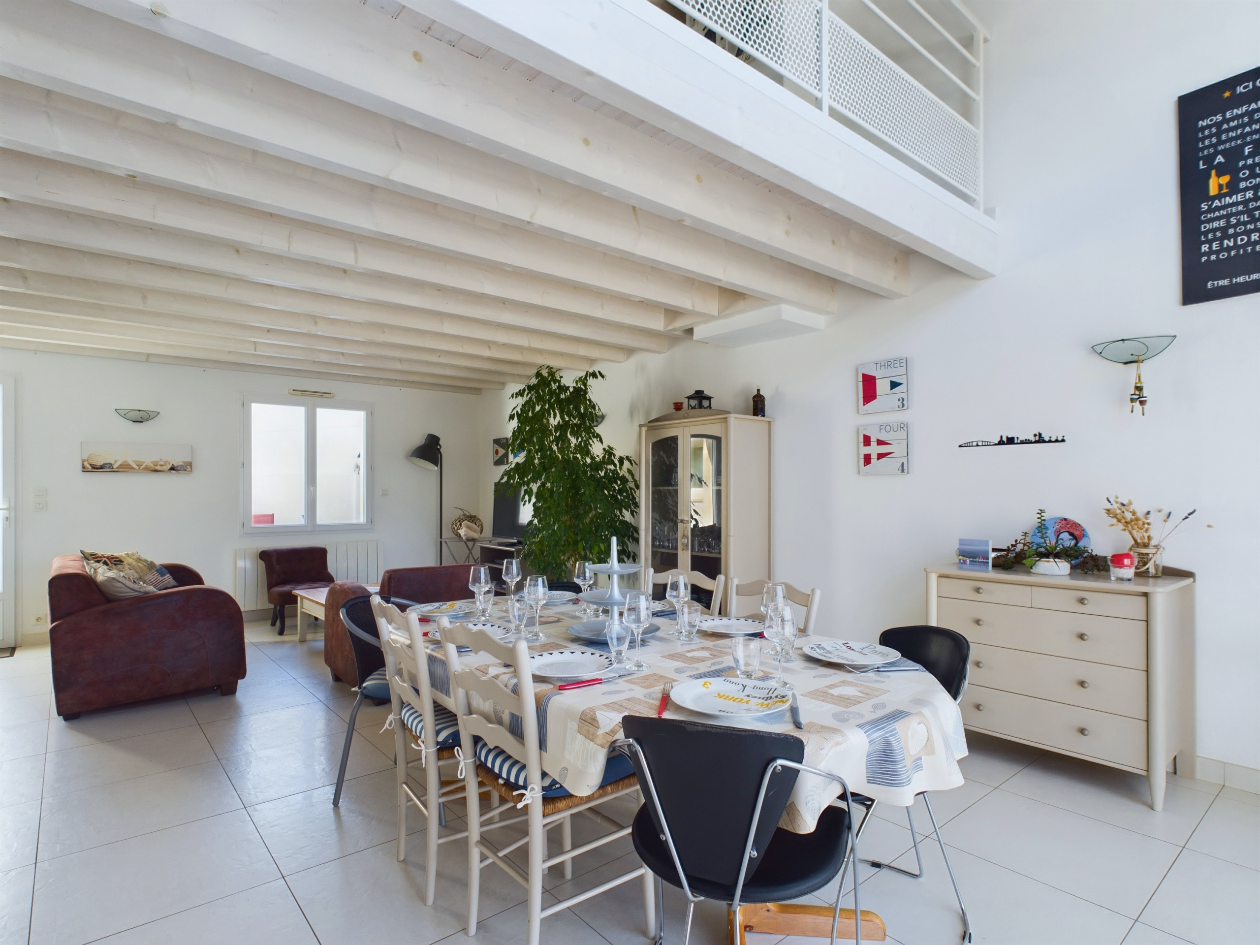  in Saint-Gilles-Croix-de-Vie - House for 8 with garden 600m from the beach