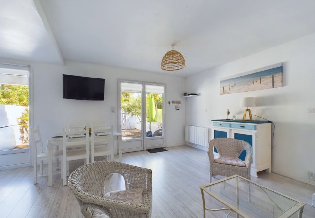 House in Saint-Hilaire-de-Riez - 550m from the beach, pretty house for 5 House in Saint-Hilaire-de-Riez - 550m from the beach, pretty house for 5