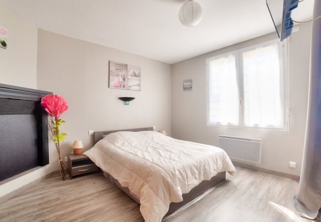 House in Saint-Vincent-sur-Jard - Natural lagoon and relaxation for 6 House in Saint-Vincent-sur-Jard - Natural lagoon and relaxation for 6