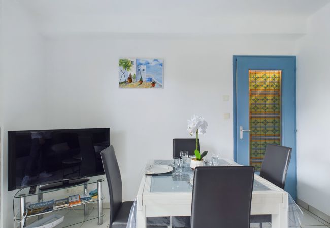 Apartment in Les Sables-d´Olonne - Les Sables d'Olonne, flat for 4 & garden Apartment in Les Sables-d´Olonne - Les Sables d'Olonne, flat for 4 & garden