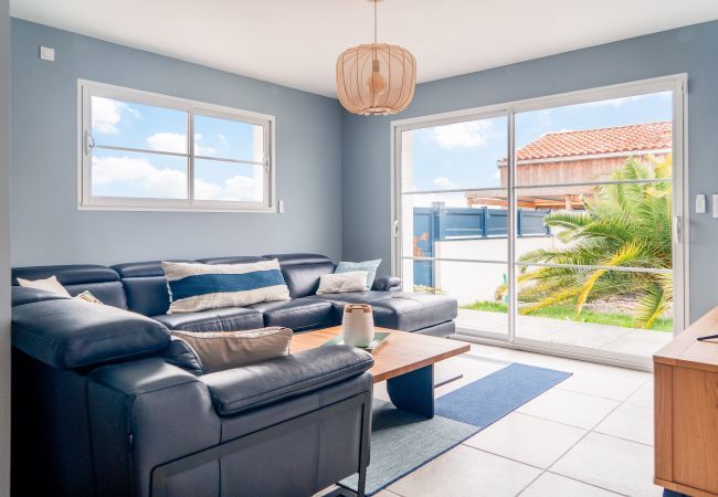 House in Saint-Vincent-sur-Jard - Large modern house for 6 - Garden House in Saint-Vincent-sur-Jard - Large modern house for 6 - Garden