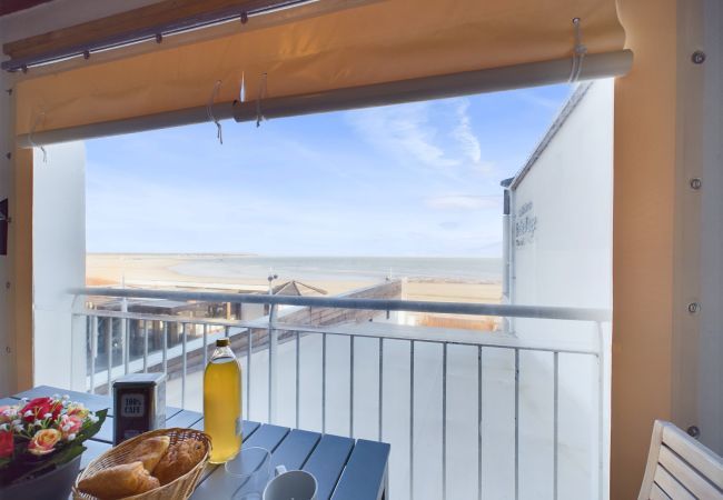 Apartment in La Tranche-sur-Mer - 50m from the beach, flat for 6, seaview