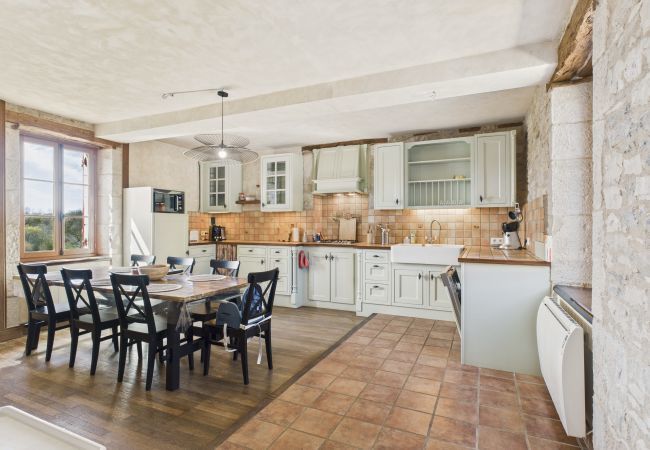 House in Gabillou - Beautiful country house for 8 with swimming pool House in Gabillou - Beautiful country house for 8 with swimming pool
