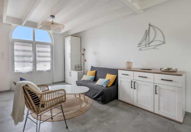 House in Pornichet - House for 4 people, only 450m from the beaches! House in Pornichet - House for 4 people, only 450m from the beaches!