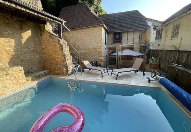 House in Montignac - Stone house with swimming pool and terrace for 6