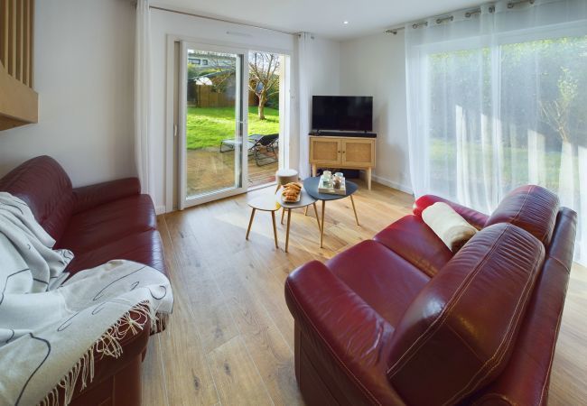 House in Plomeur - House for 8 in Plomeur - Large garden  House in Plomeur - House for 8 in Plomeur - Large garden
