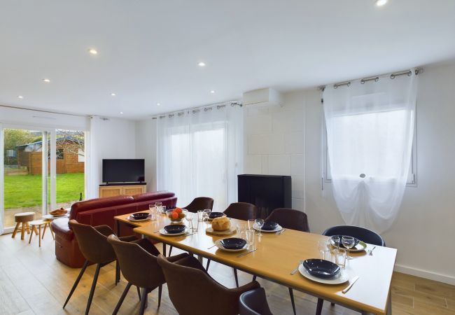 House in Plomeur - House for 8 in Plomeur - Large garden  House in Plomeur - House for 8 in Plomeur - Large garden