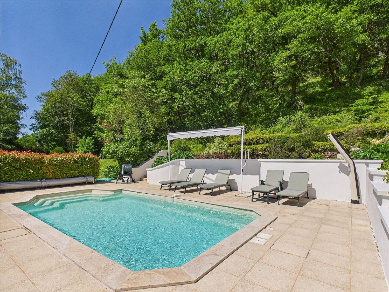  in Thonac - Villa “Le Roc” for 11, garden and swimming pool