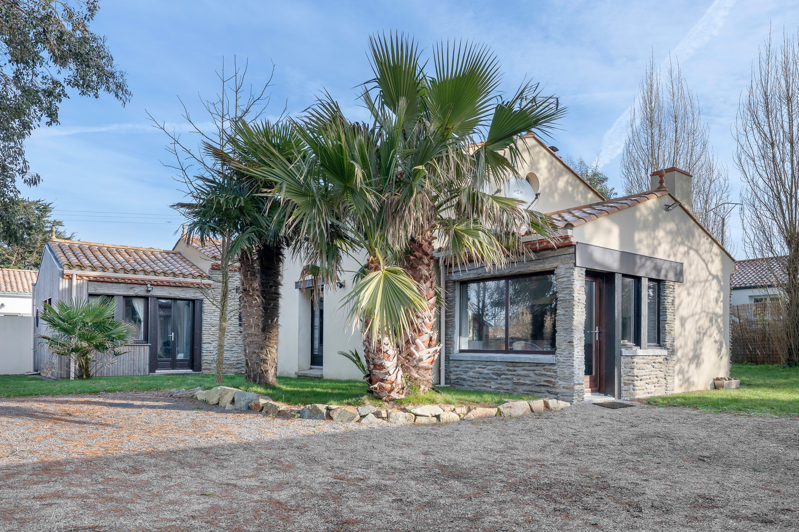  in La Plaine-sur-Mer - House with an extension for 11 at 800m from the sea
