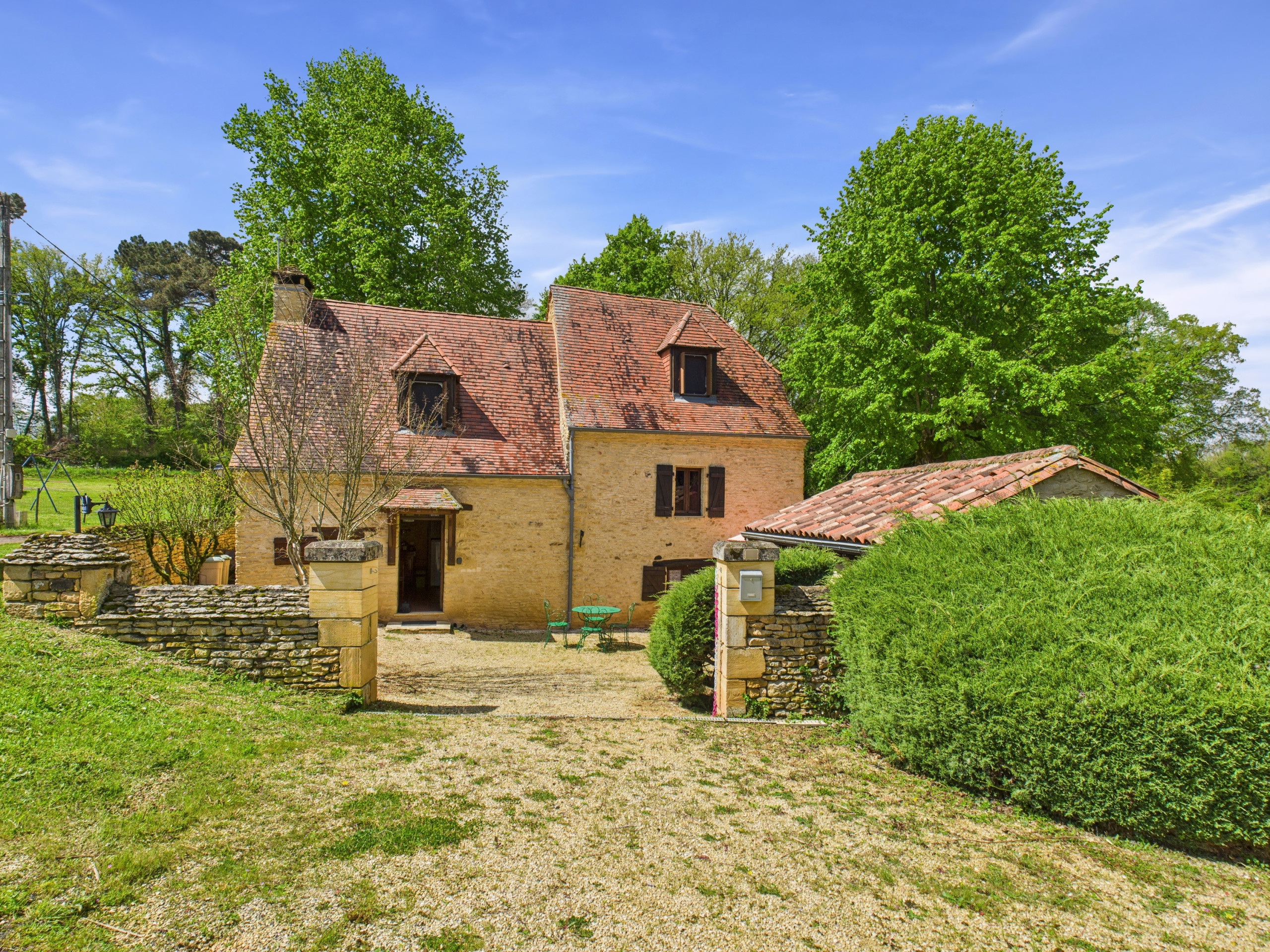 in Saint-Crépin-et-Carlucet - Country house for 6 with swimming pool and garden