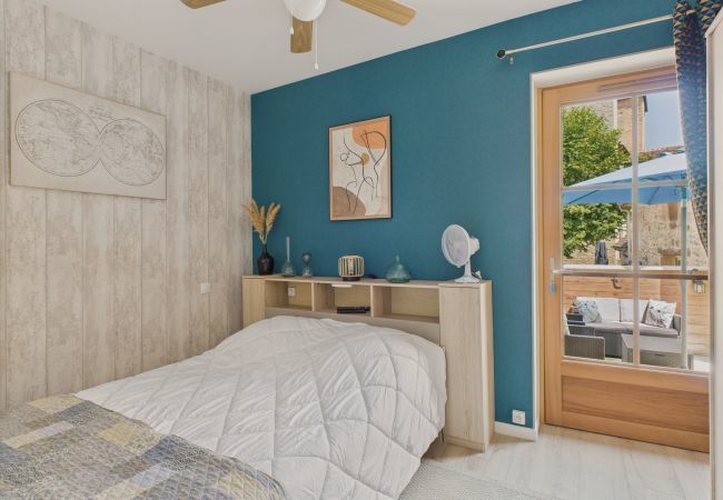 House in Auriac-du-Périgord - Getaway for 2 in Auriac with cozy garden House in Auriac-du-Périgord - Getaway for 2 in Auriac with cozy garden