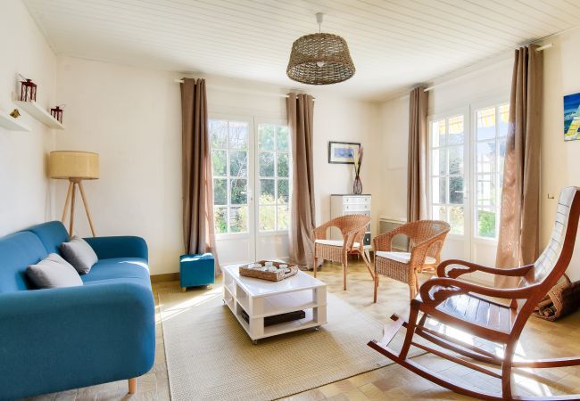 House in Barbâtre - House for 7 people 900m from the beach  House in Barbâtre - House for 7 people 900m from the beach