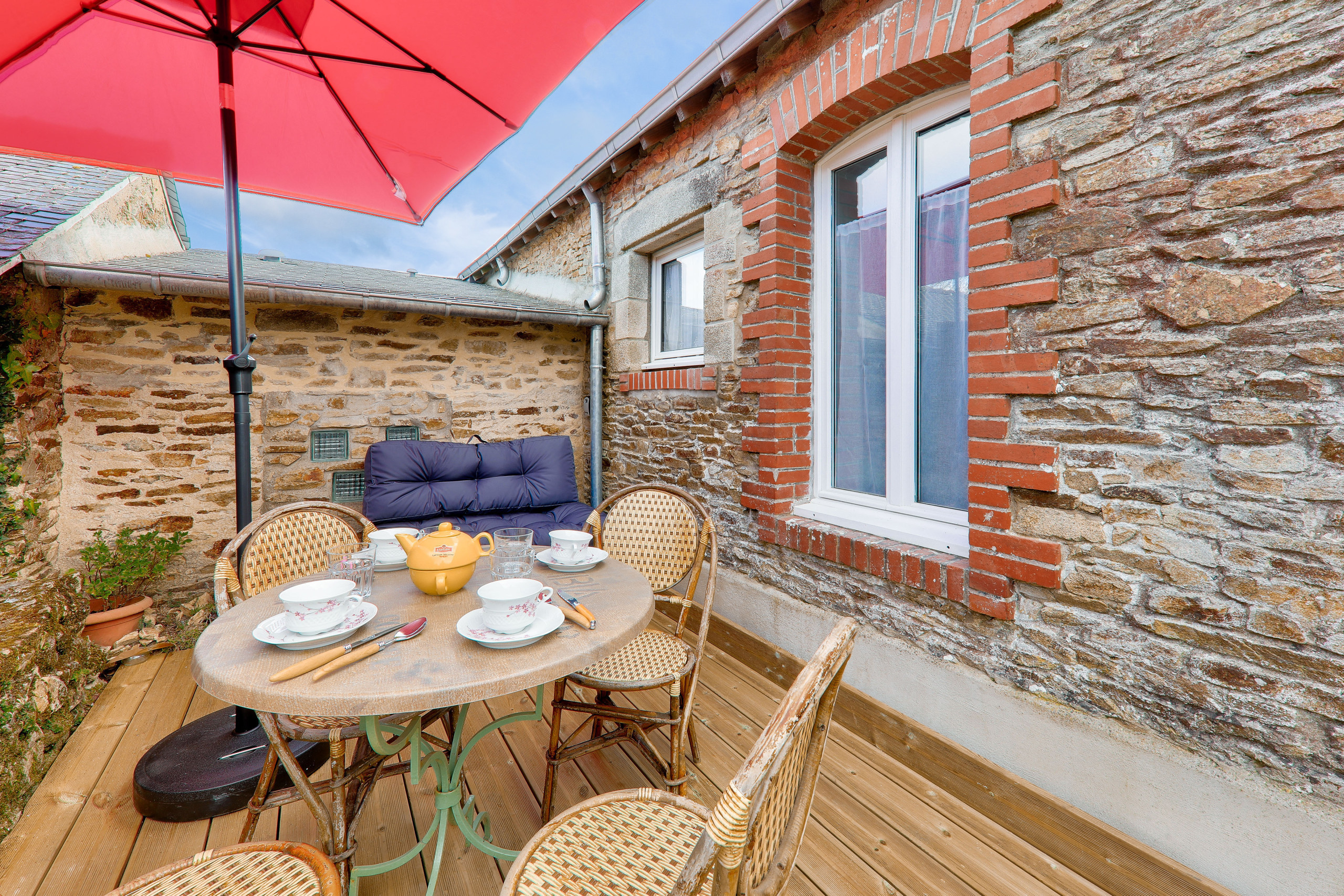 in Sarzeau - House with a courtyard for 4 in the village of Sarzeau