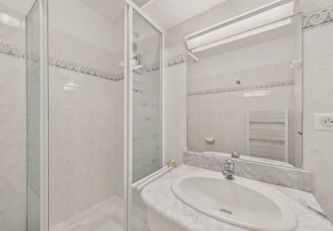 Apartment in Saint-Gilles-Croix-de-Vie - Superb sea and port view - 350m from the beach Apartment in Saint-Gilles-Croix-de-Vie - Superb sea and port view - 350m from the beach