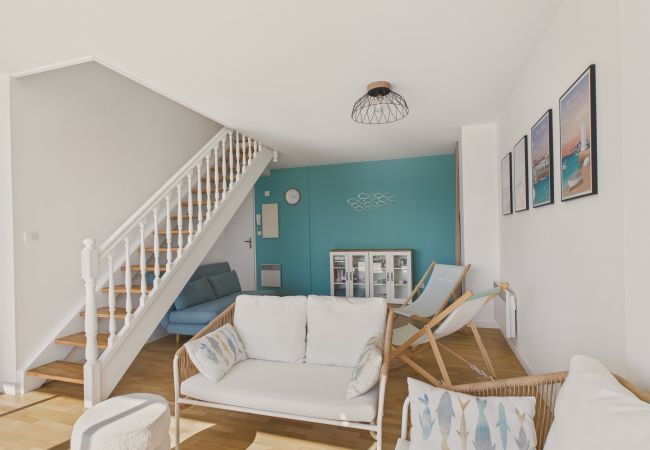 Apartment in Saint-Gilles-Croix-de-Vie - Superb sea and port view - 350m from the beach Apartment in Saint-Gilles-Croix-de-Vie - Superb sea and port view - 350m from the beach